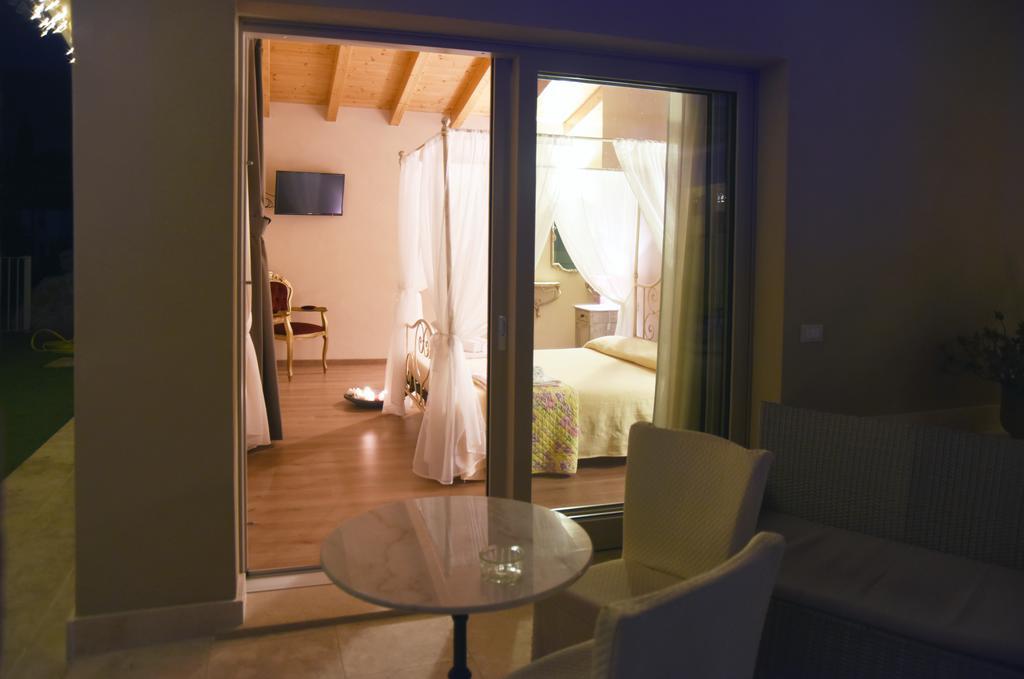 Agriturismo Le Fontane Sale Marasino Exterior foto