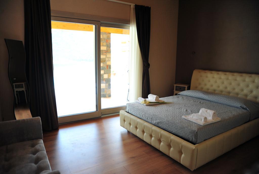 Agriturismo Le Fontane Sale Marasino Quarto foto