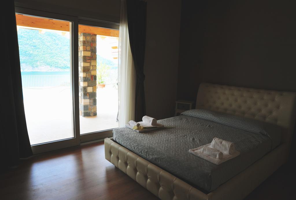 Agriturismo Le Fontane Sale Marasino Quarto foto